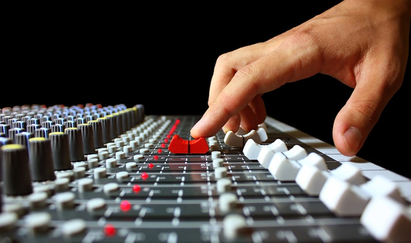 Cách chỉnh âm thanh hội trường, sân khấu - Mixer