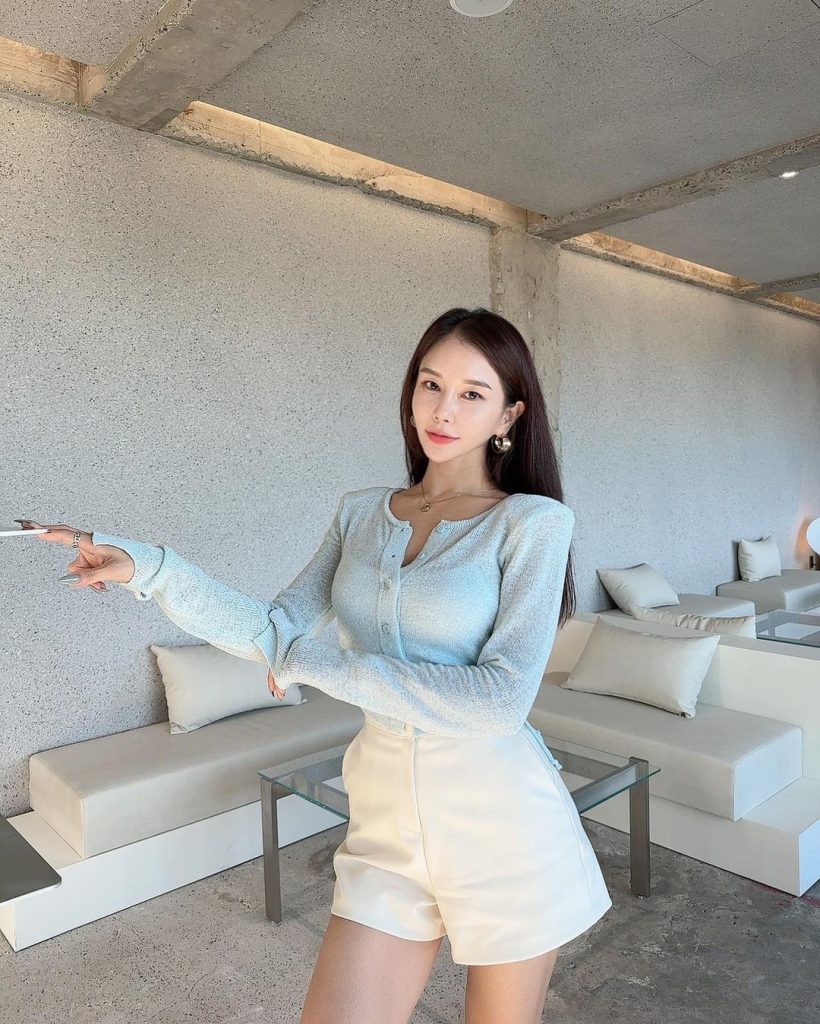 Tại sao nên dùng loa hộp treo tường cho quán café giúp chủ quán tiết kiệm chi phí đầu tư, chi phí bảo trì và chất lượng âm thanh tốt nhất.