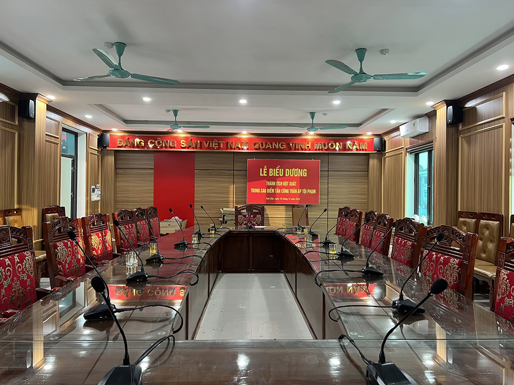Loa Giả Đá